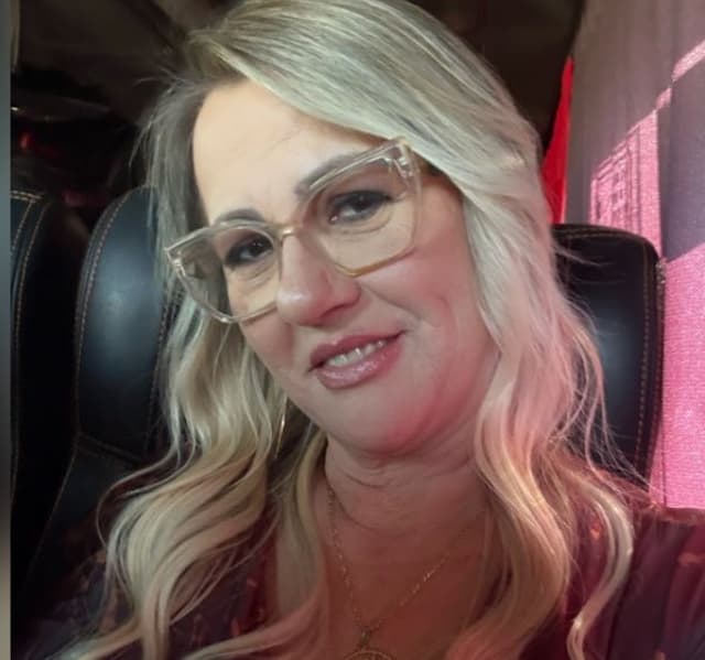 Viviane , clientes LCDPR